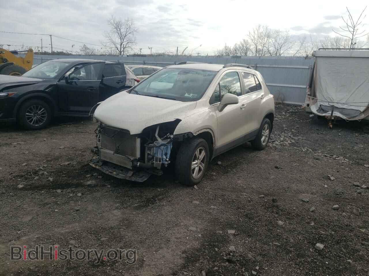 2016 CHEVROLET TRAX - VIN: 3GNCJPSB1GL224741 - Фото 2