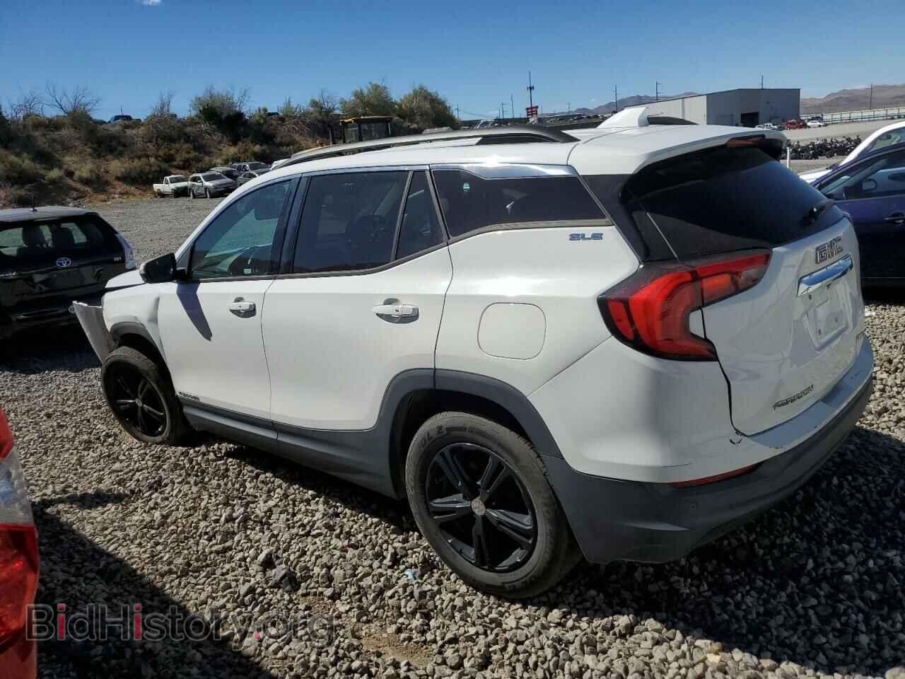 2018 GMC TERRAIN - VIN: 3GKALTEV0JL257105 - Фото 2