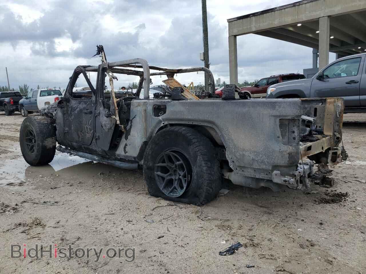 2020 JEEP GLADIATOR - VIN: 1C6HJTAG3LL122925 - Фото 2