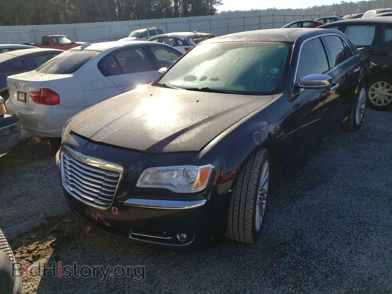 2014 CHRYSLER 300 - VIN: 2C3CCAET8EH382881 - Фото 2