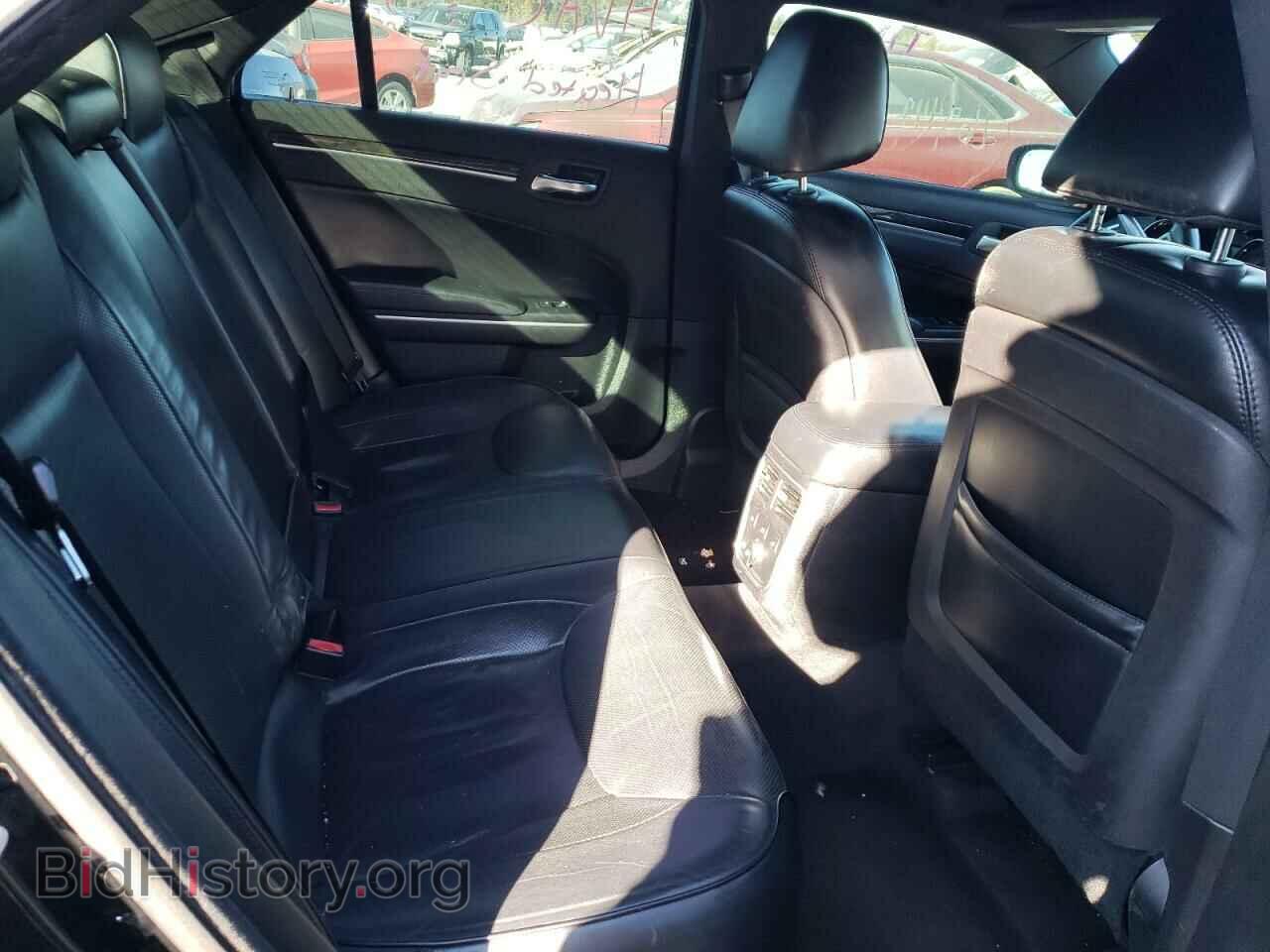 2014 CHRYSLER 300 - VIN: 2C3CCAET8EH382881 - Фото 6