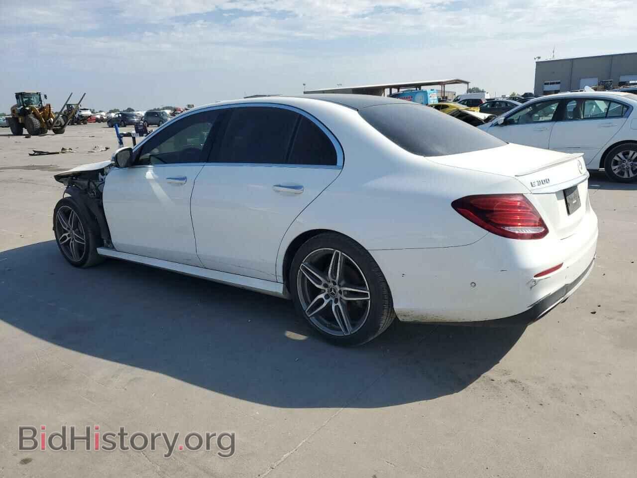 2018 MERCEDES-BENZ E-CLASS - VIN: WDDZF4JB5JA373064 - Фото 2