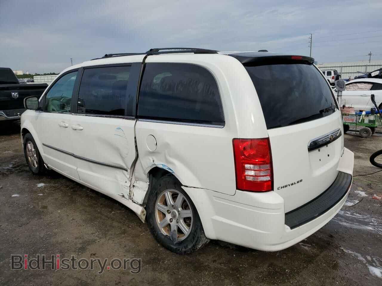 2010 CHRYSLER MINIVAN - VIN: 2A4RR5D12AR451252 - Photo 2