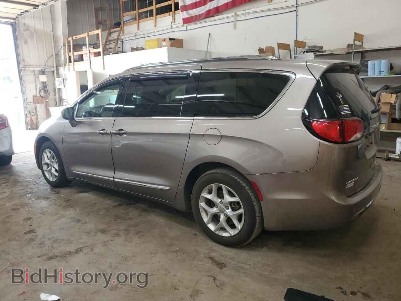 2017 CHRYSLER PACIFICA - VIN: 2C4RC1EG5HR754300 - Photo 2
