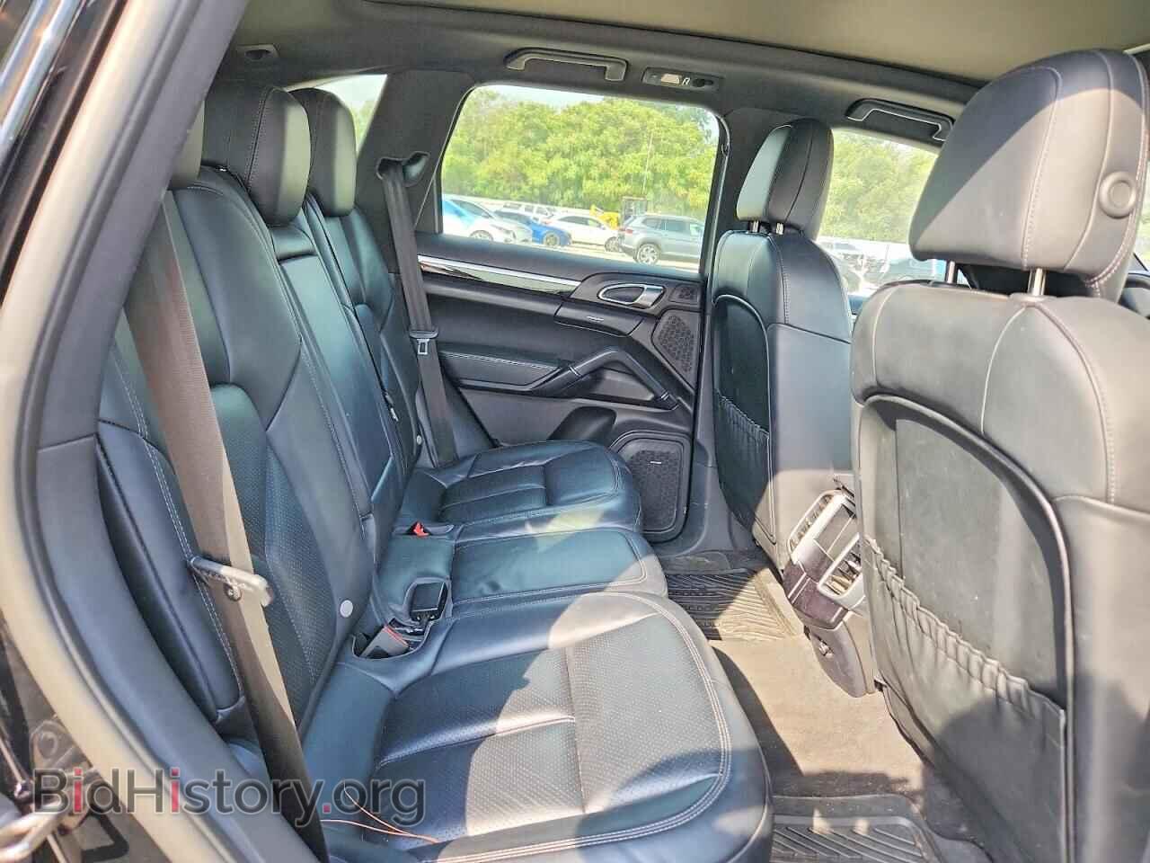2016 PORSCHE CAYENNE - VIN: WP1AA2A28GKA10737 - Photo 11