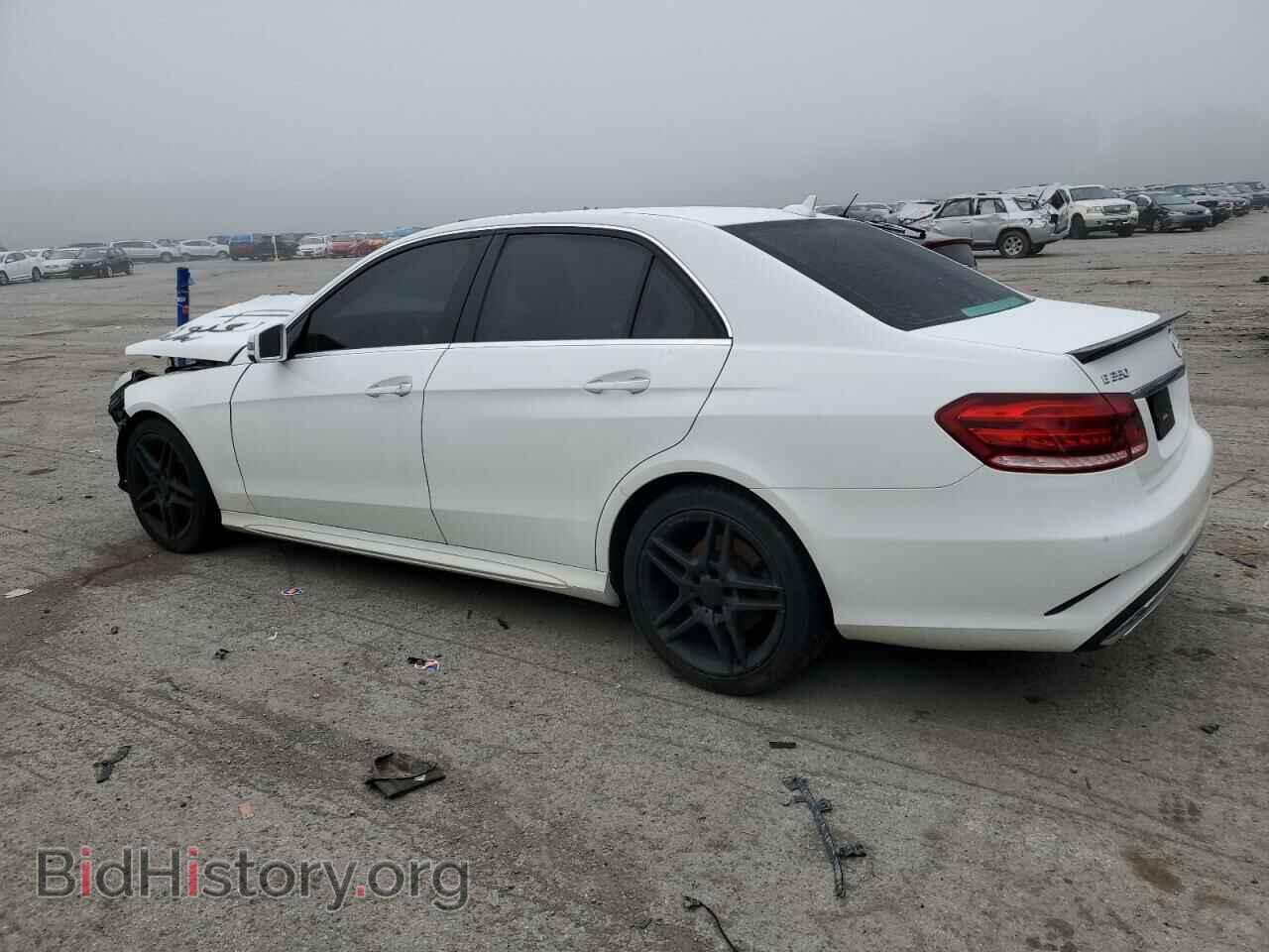 2016 MERCEDES-BENZ E-CLASS - VIN: WDDHF8JB9GB210486 - Фото 2