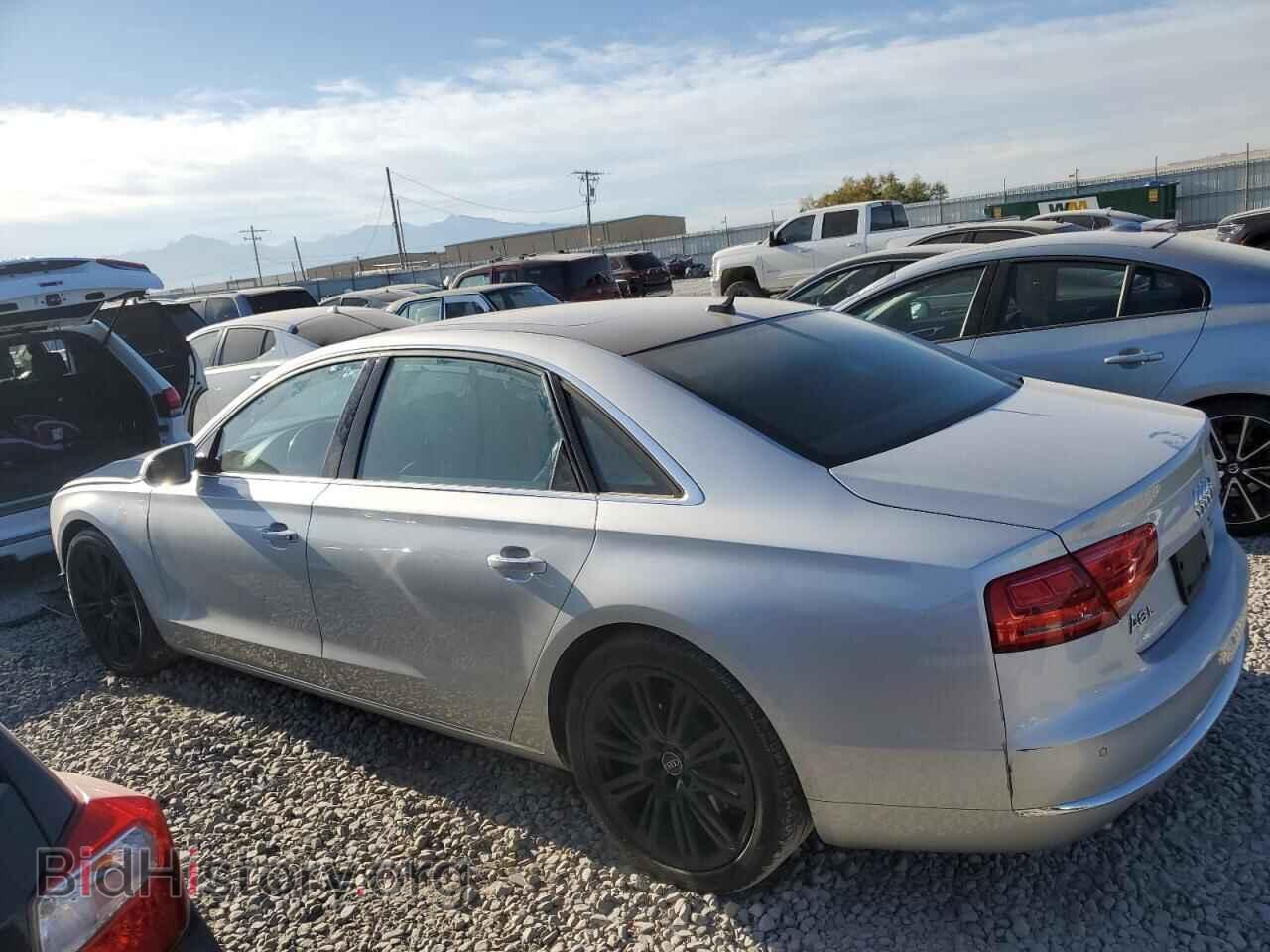 2011 AUDI A8 - VIN: WAURVAFD1BN019068 - Photo 2