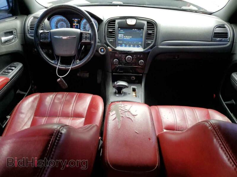 2012 Chrysler 300 (VIN 2C3CCAGG0CH238318) — фото 8 из 13
