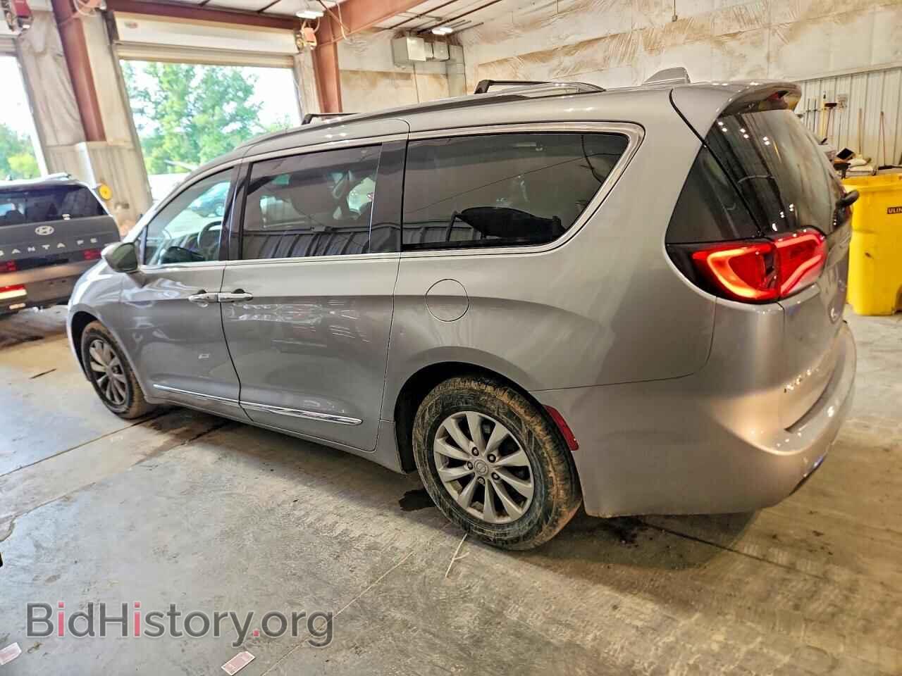 2018 CHRYSLER PACIFICA - VIN: 2C4RC1BG9JR246891 - Photo 2