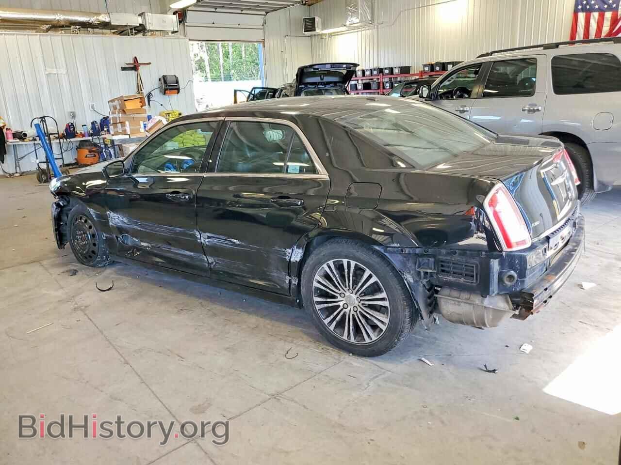 2013 CHRYSLER 300 - VIN: 2C3CCAGG1DH505869 - Фото 2