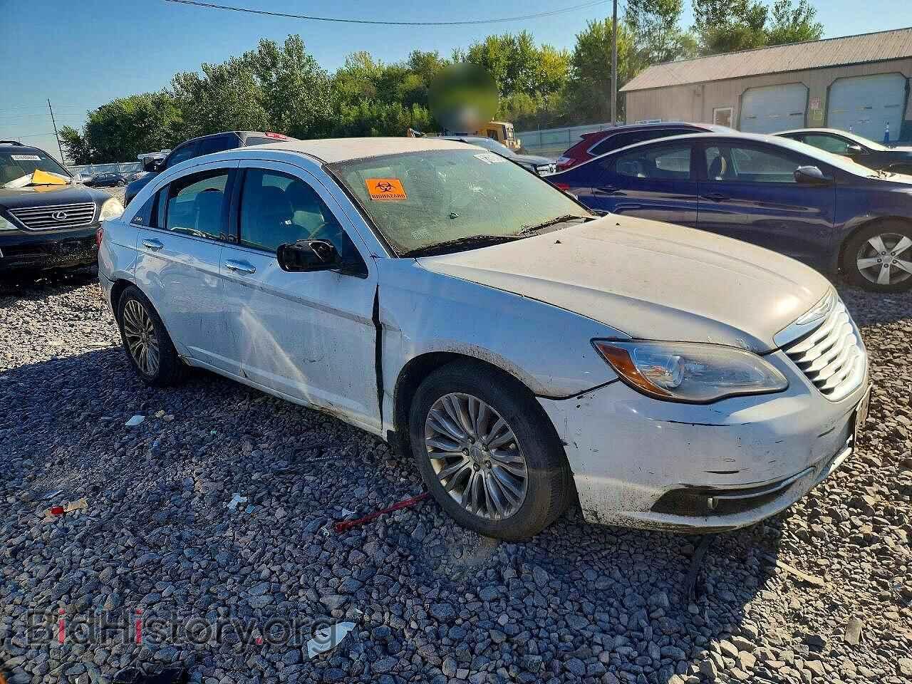 2013 CHRYSLER 200 - VIN: 1C3CCBCG4DN629458 - Photo 4