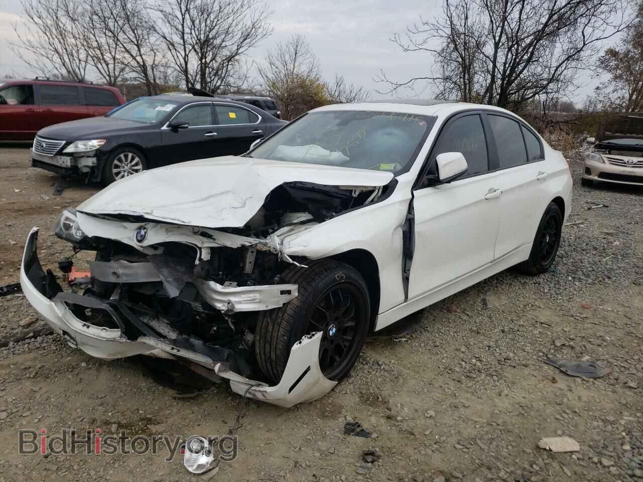 2013 BMW 3 SERIES - VIN: WBA3C3C52DF982241 - Фото 2