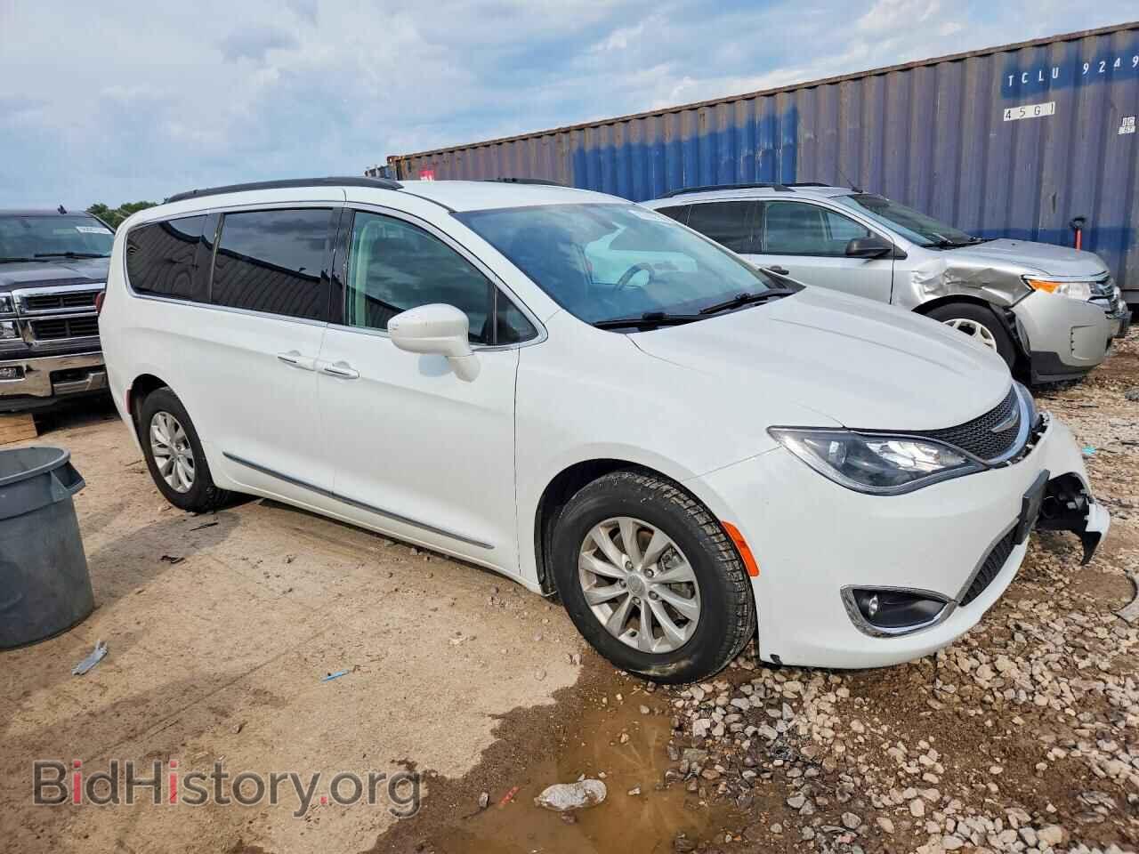 2017 CHRYSLER PACIFICA - VIN: 2C4RC1BG5HR576960 - Photo 4