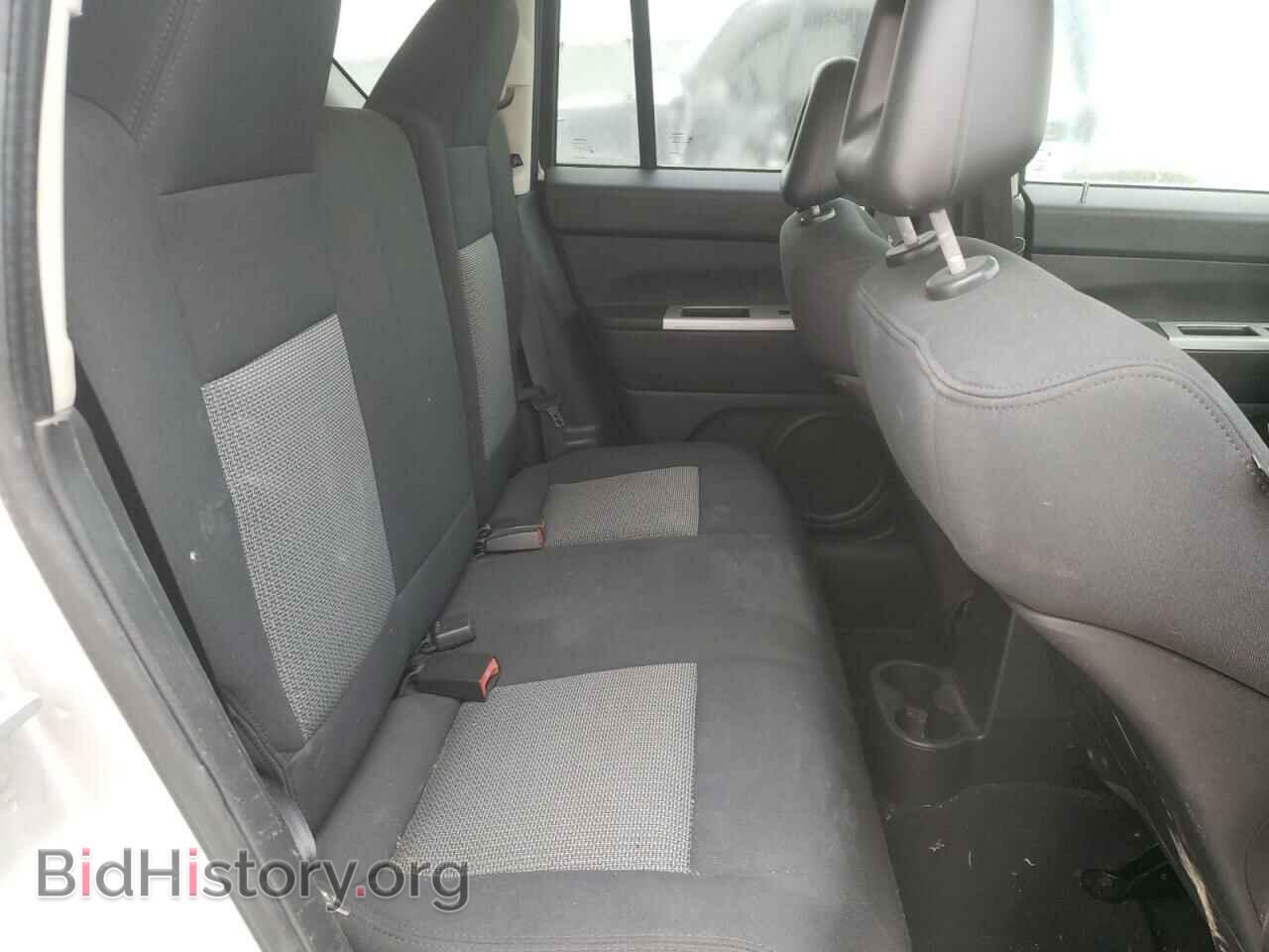 2008 JEEP COMPASS - VIN: 1J8FT47038D570912 - Фото 6