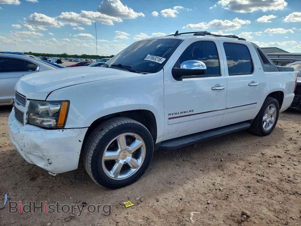 Photo 3GNMCGE0XBG219399 - CHEVROLET AVALANCHE 2011