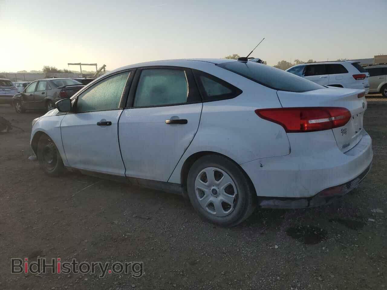 2016 FORD FOCUS - VIN: 1FADP3E26GL239138 - Фото 2
