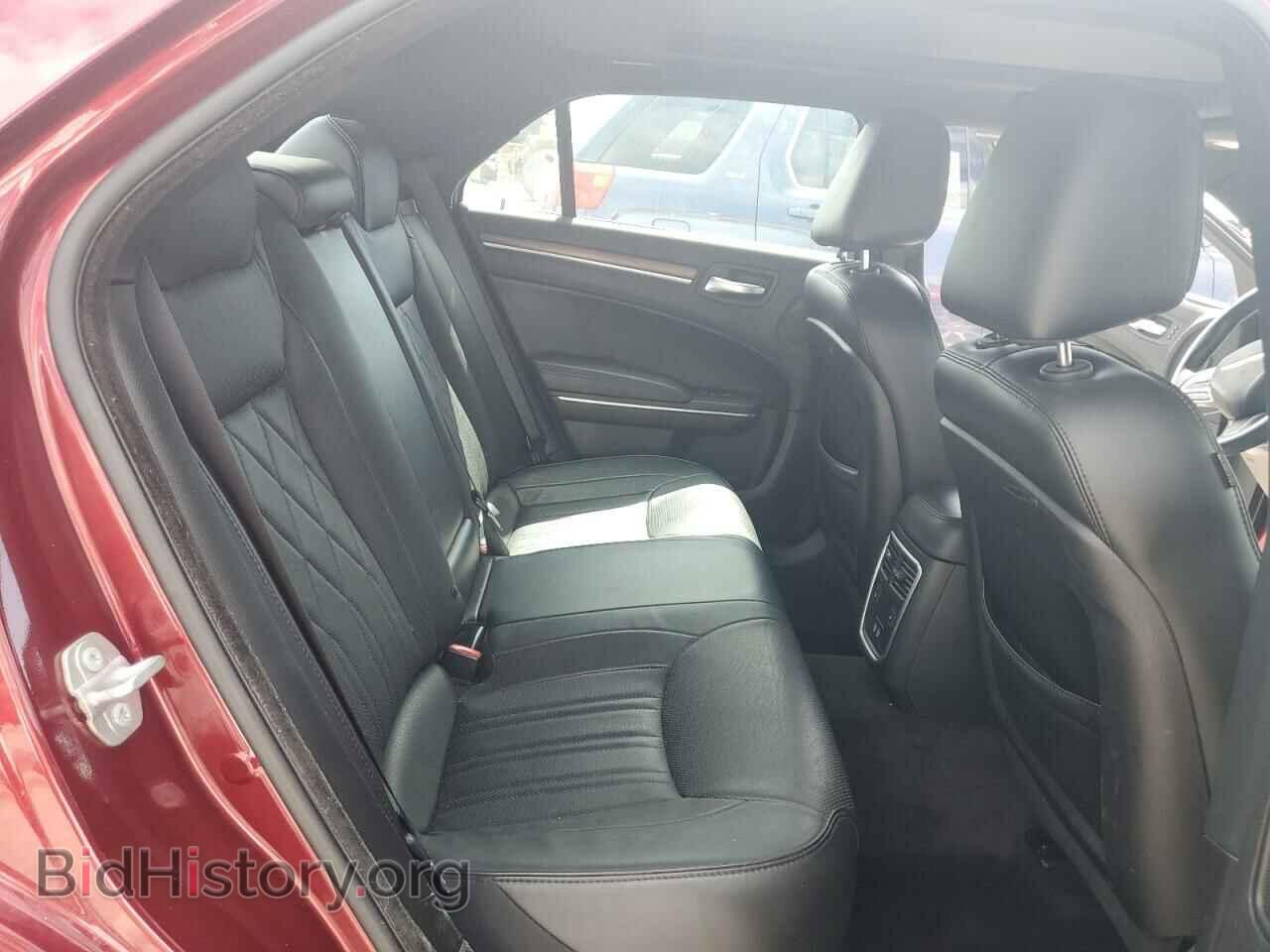 2018 CHRYSLER 300 - VIN: 2C3CCAPT5JH194357 - Фото 10