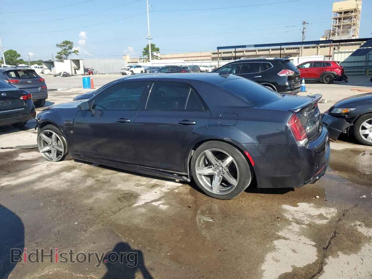 2019 CHRYSLER 300 - VIN: 2C3CCABT8KH580361 - Фото 2