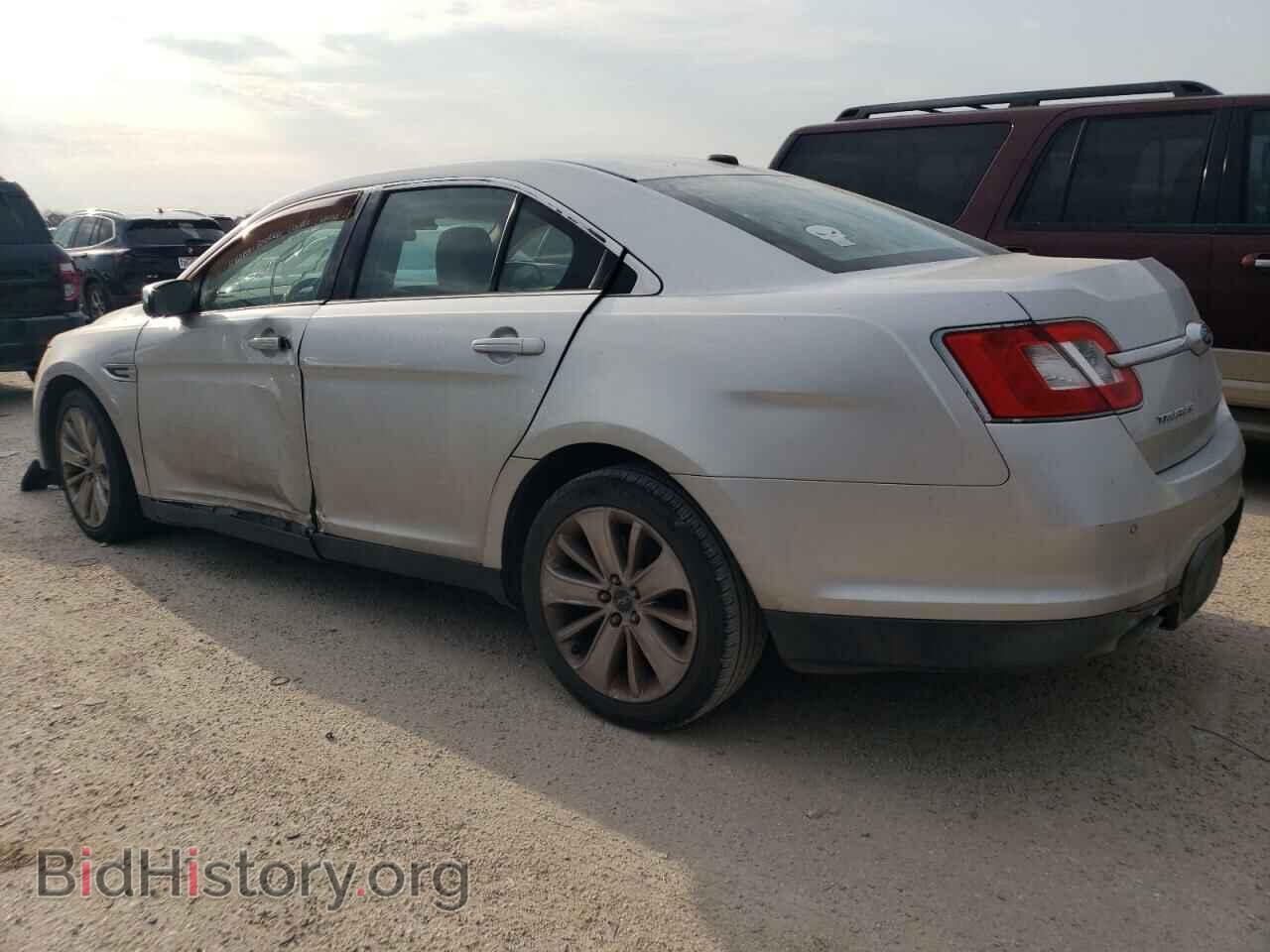 2011 FORD TAURUS - VIN: 1FAHP2FW8BG140254 - Фото 2