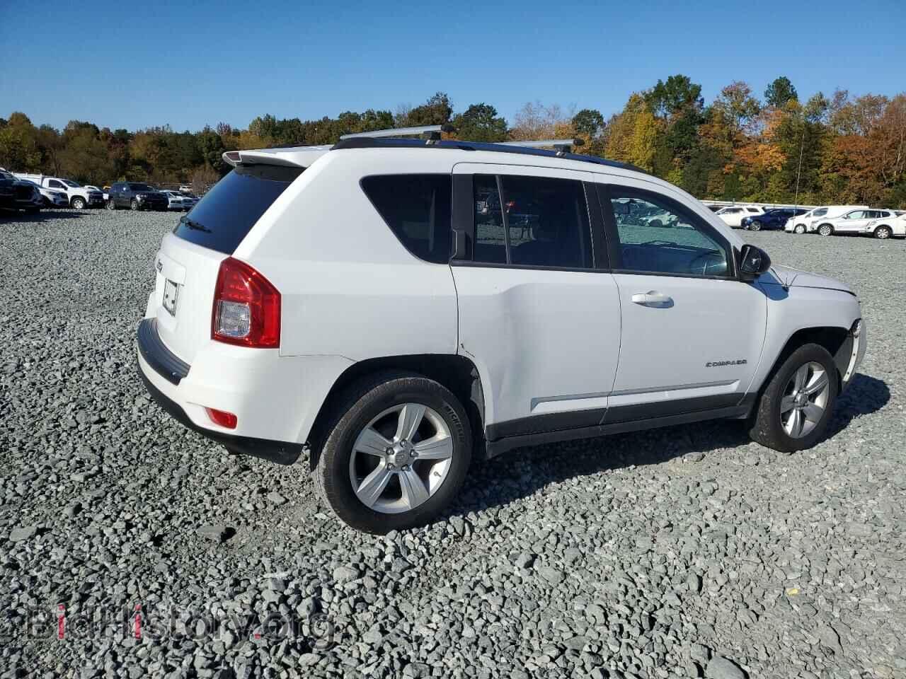 2011 JEEP COMPASS - VIN: 1J4NT1FB6BD175581 - Photo 3