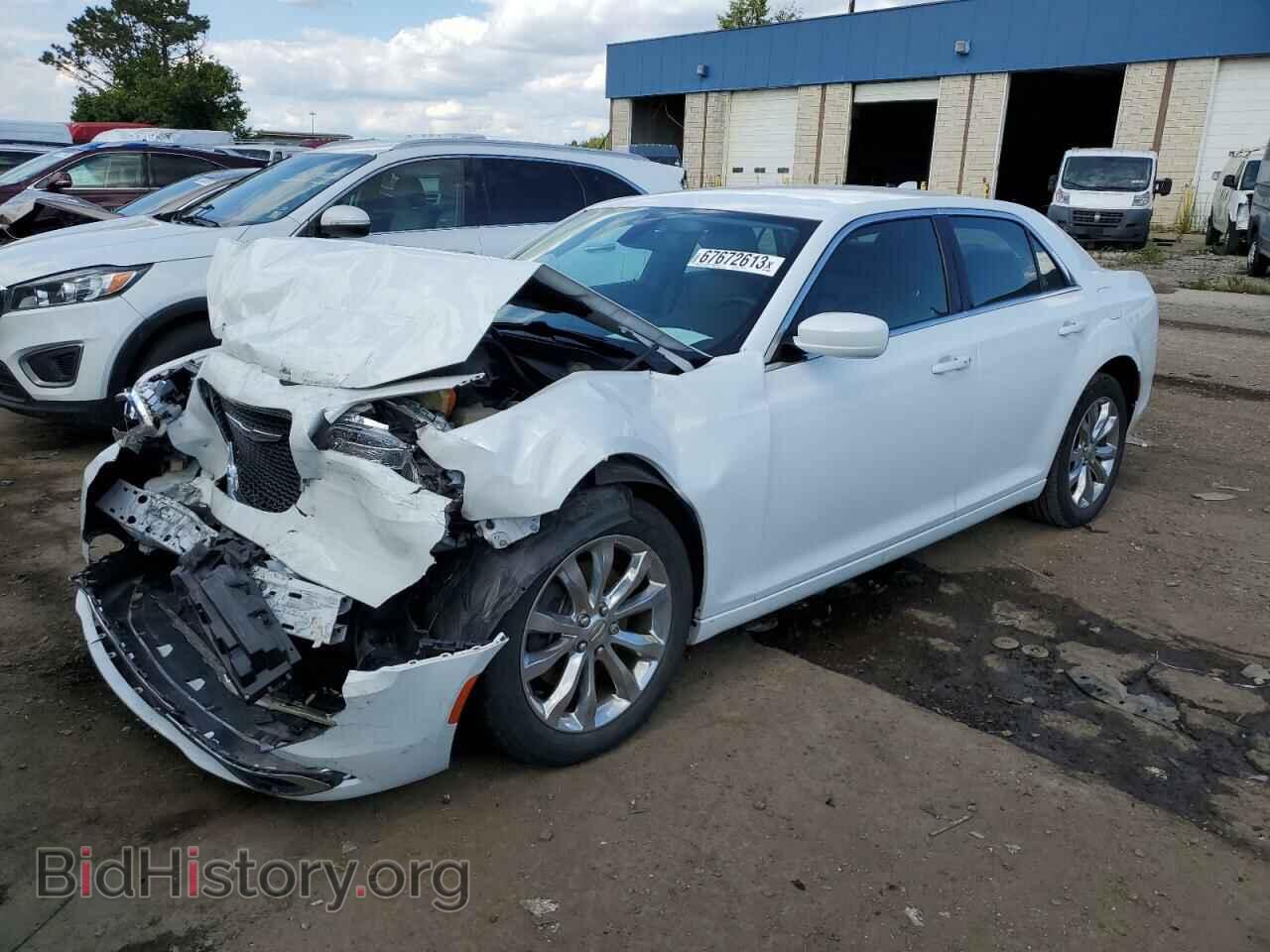 Фотография 2C3CCARG6HH512867 - CHRYSLER 300 2017