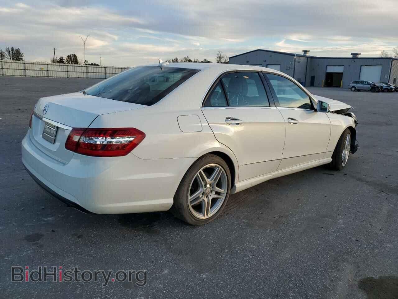 2013 MERCEDES-BENZ E-CLASS - VIN: WDDHF5KB4DA734577 - Фото 3