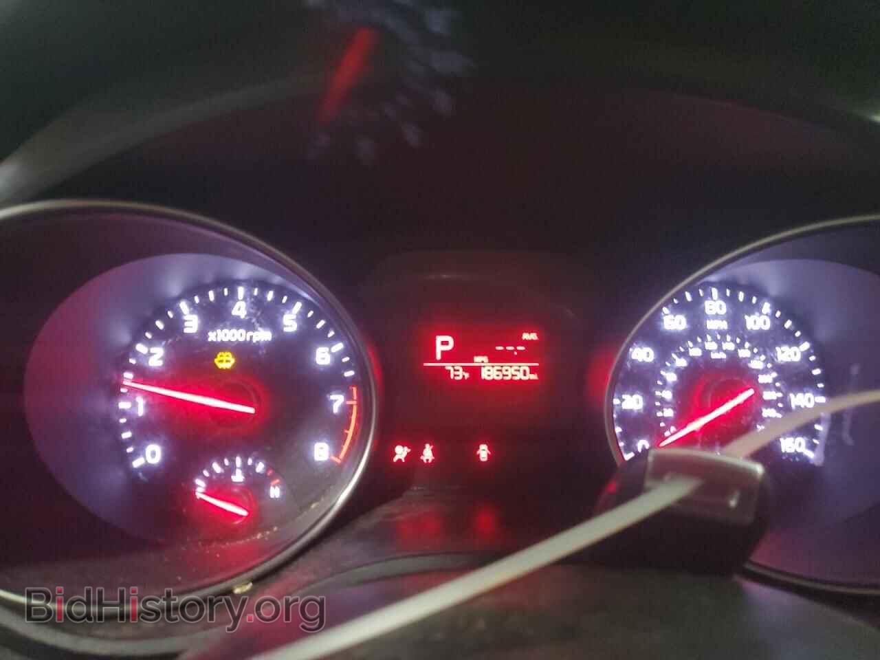 2015 KIA All Models - VIN: KNDMB5C12F6039854 - Фото 9