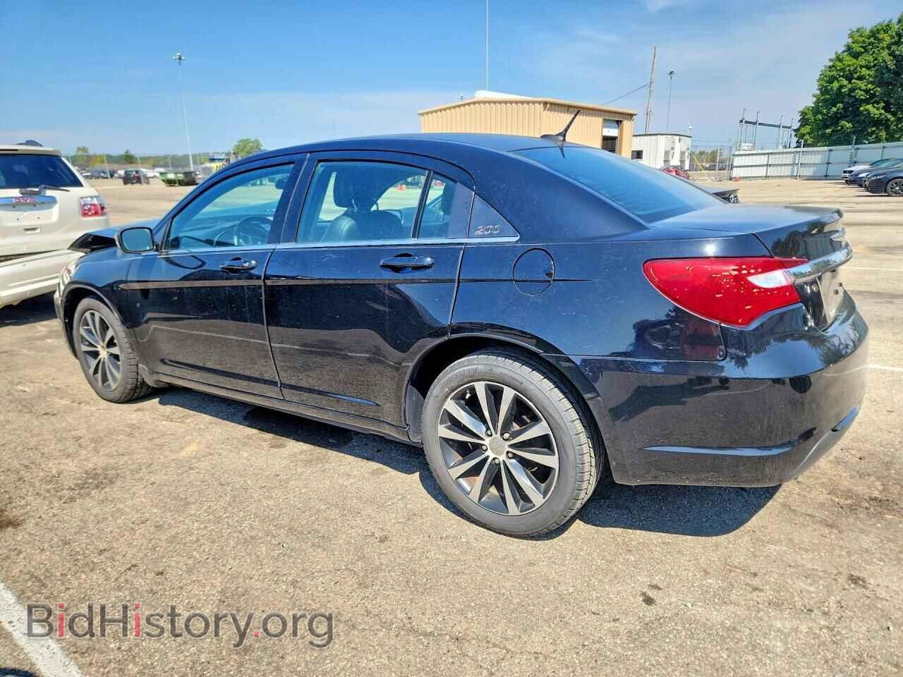 2013 CHRYSLER 200 - VIN: 1C3CCBCG3DN624199 - Photo 2