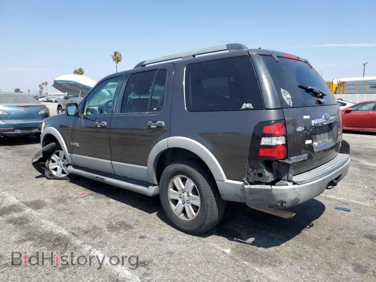2006 FORD EXPLORER - VIN: 1FMEU73886UB40833 - Фото 2