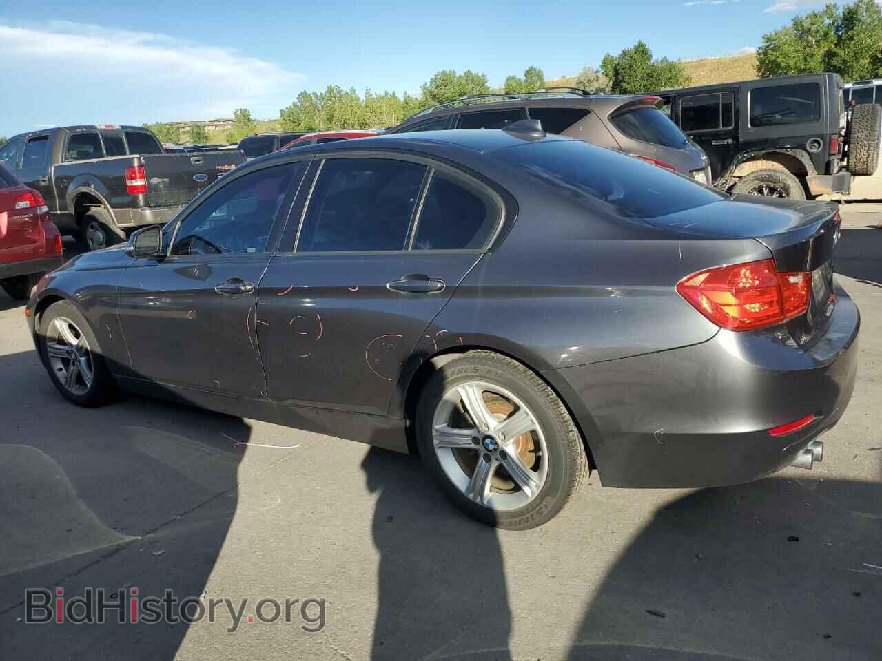 2013 BMW 3 SERIES - VIN: WBA3A5C59DF602233 - Фото 2