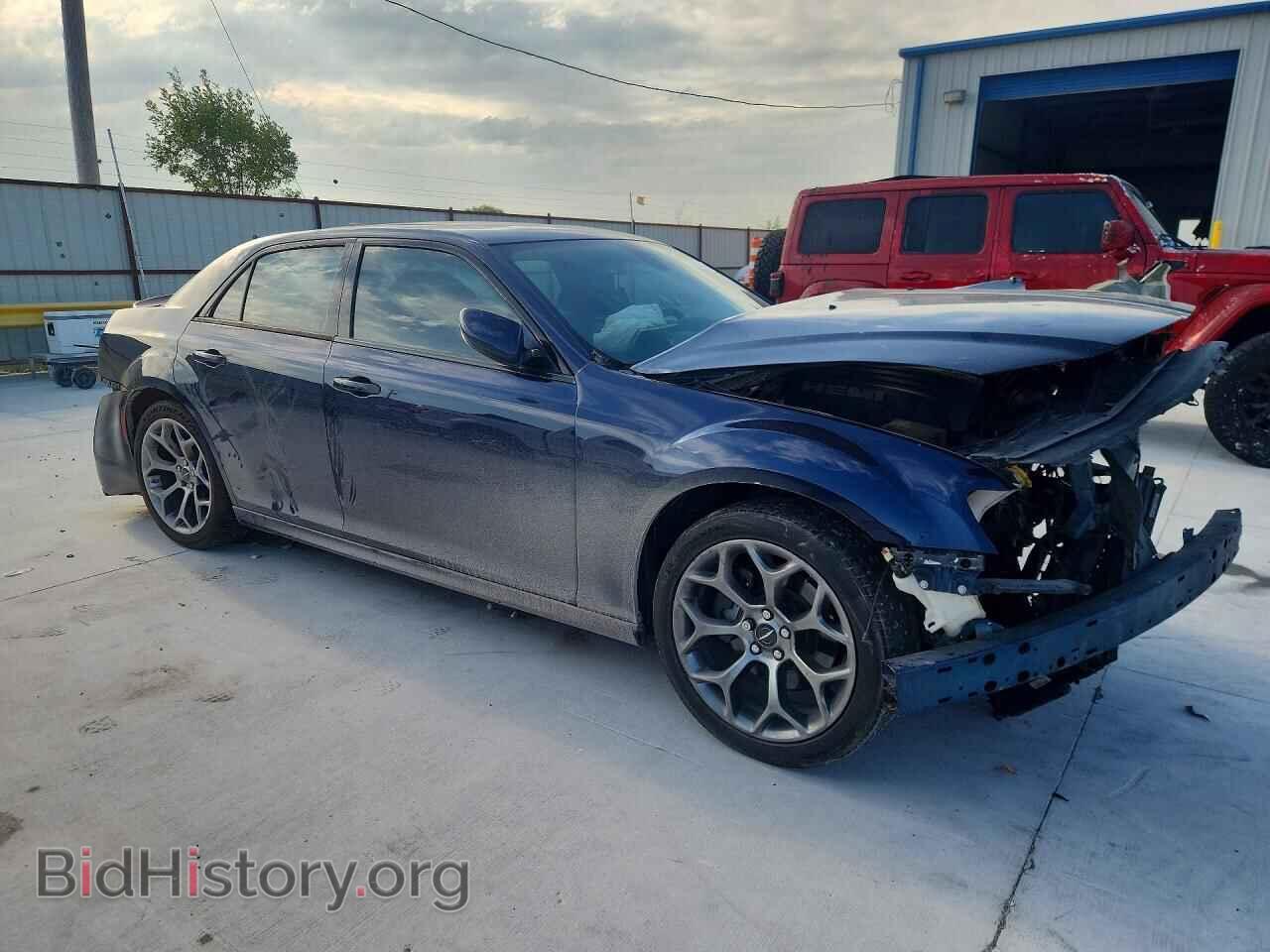 2016 CHRYSLER 300 - VIN: 2C3CCABT5GH182192 - Фото 4