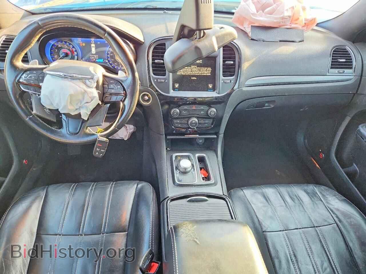 2016 CHRYSLER 300 - VIN: 2C3CCABT5GH182192 - Фото 8