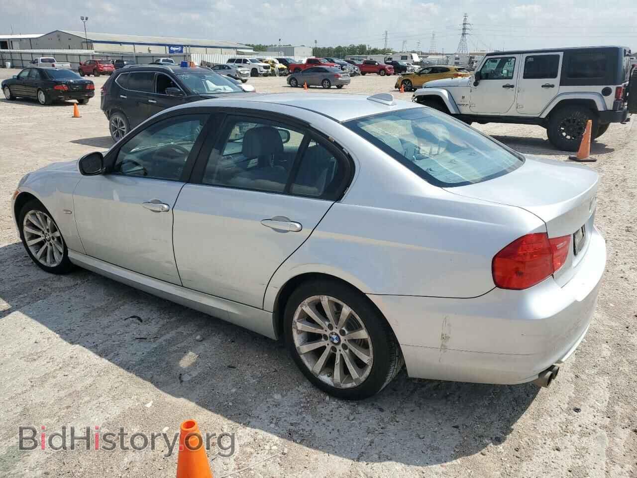 2011 BMW 3 SERIES - VIN: WBAPH7C54BE680575 - Фото 2