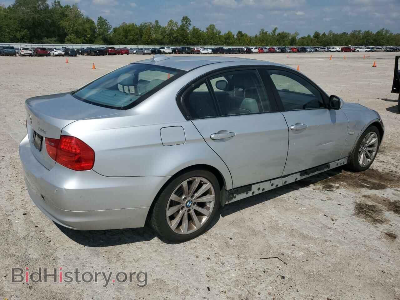 2011 BMW 3 SERIES - VIN: WBAPH7C54BE680575 - Фото 3