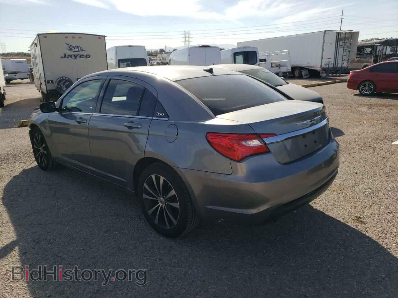 2011 CHRYSLER 200 - VIN: 1C3BC8FG7BN577511 - Фото 2