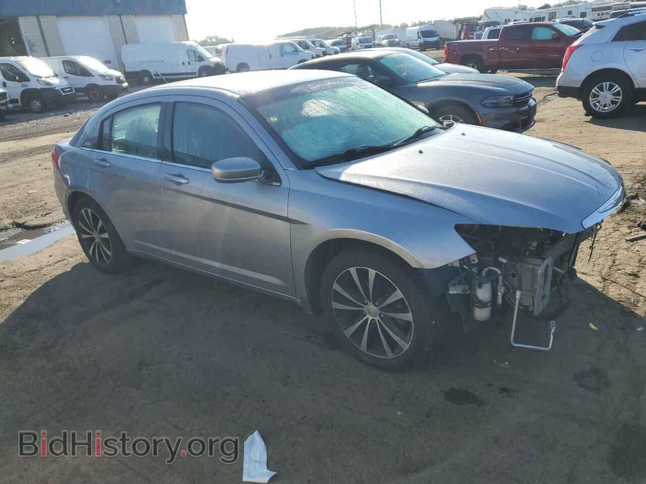2013 CHRYSLER 200 - VIN: 1C3CCBCG3DN747016 - Фото 4