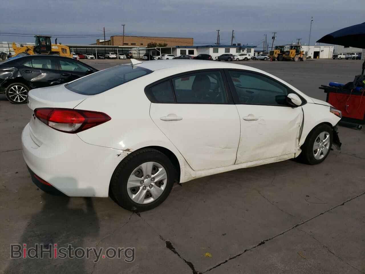 2017 KIA FORTE - VIN: 3KPFK4A79HE013663 - Фото 3