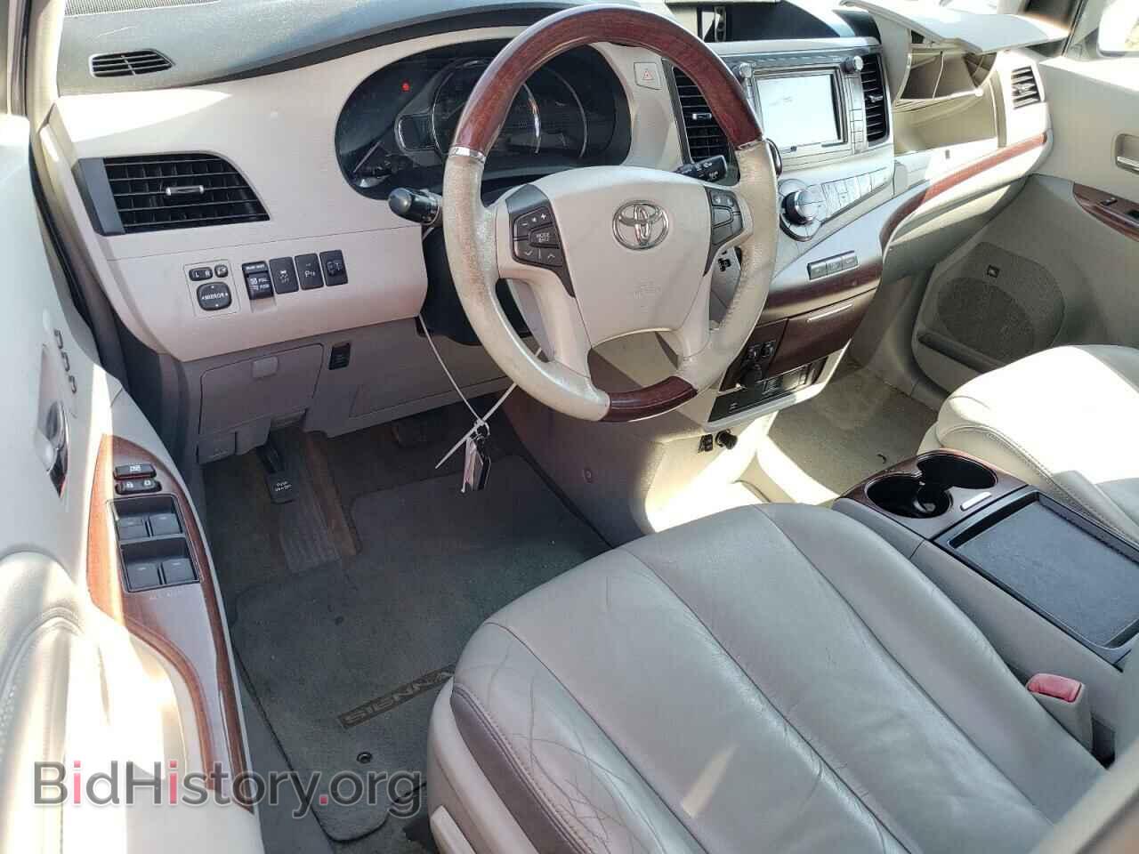 2011 TOYOTA All Models - VIN: 5TDDK3DC3BS022012 - Фото 8