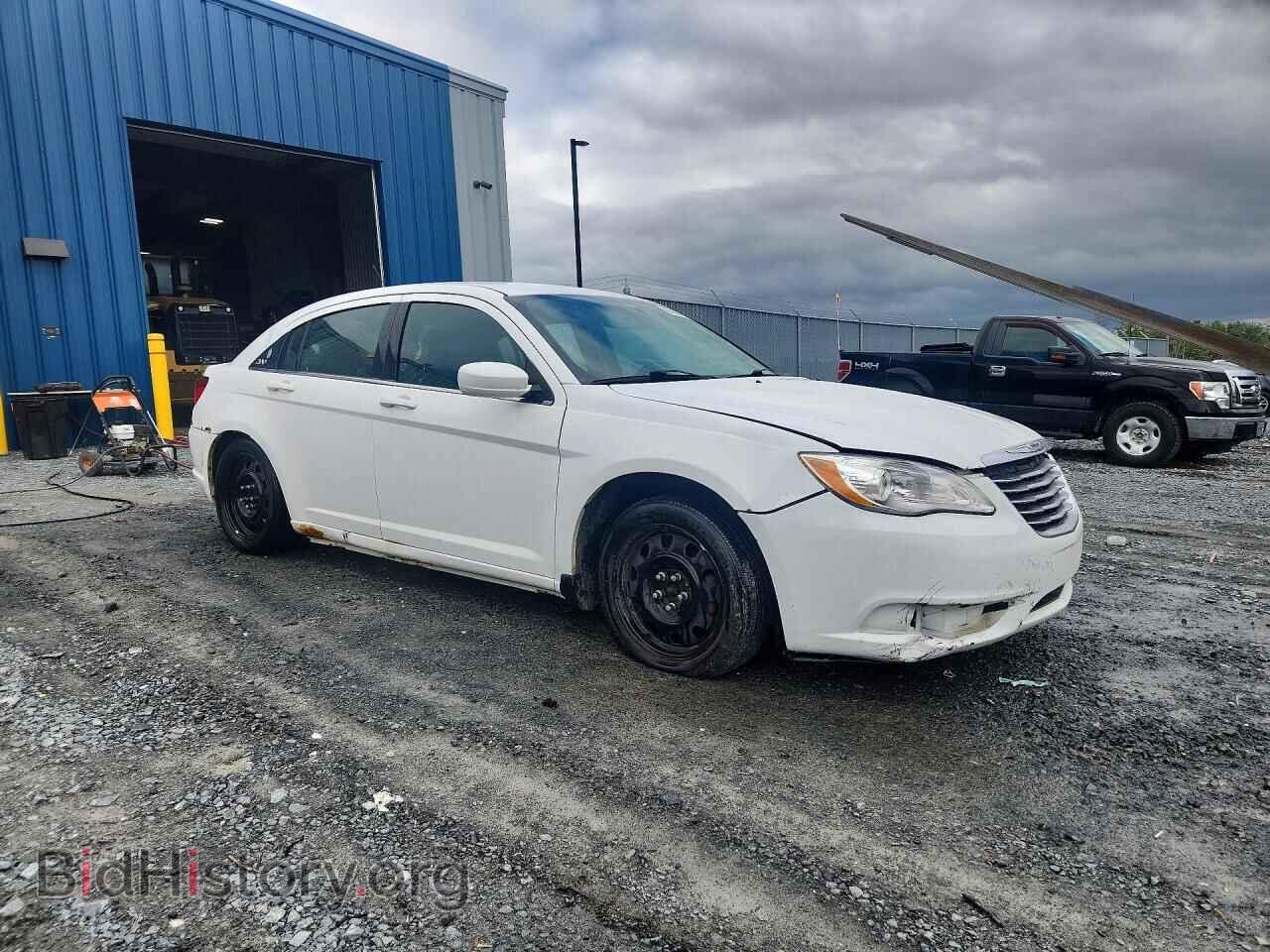 2014 CHRYSLER 200 - VIN: 1C3CCBAB2EN231917 - Photo 4