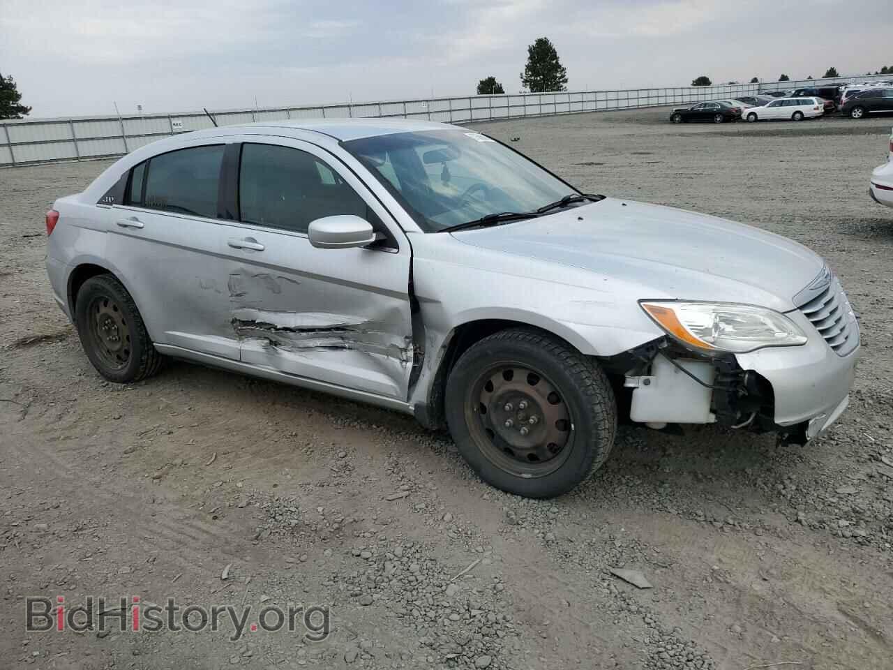 2012 CHRYSLER 200 - VIN: 1C3CCBAB9CN320526 - Фото 4