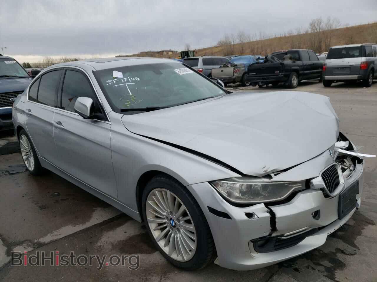 Photo WBA3B9C52DF140263 - BMW 3 SERIES 2013
