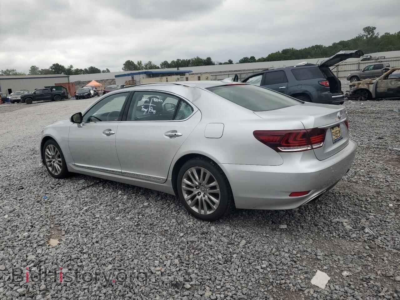 2015 LEXUS LS460 - VIN: JTHGL5EFXF5053802 - Photo 2