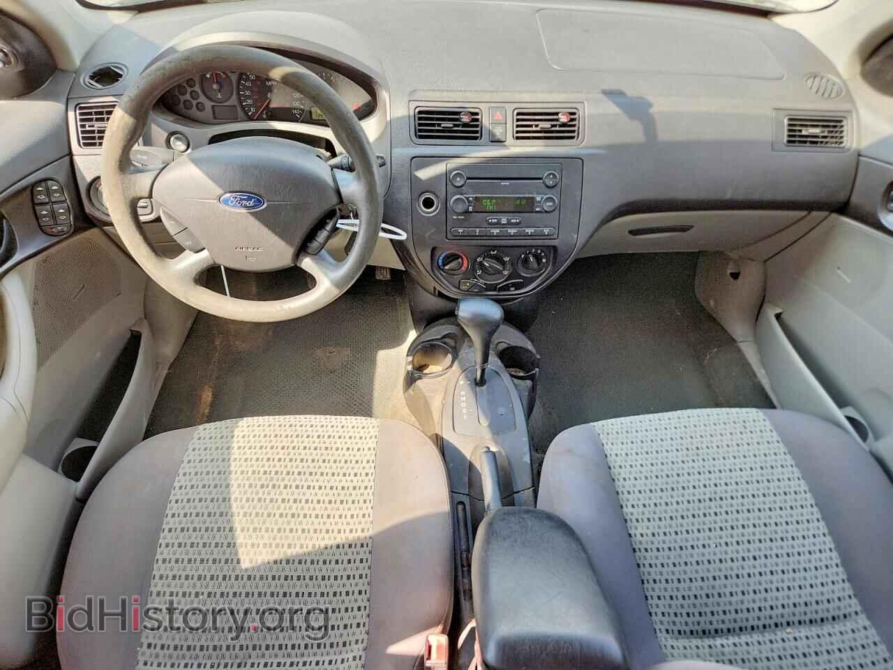 2007 FORD FOCUS - VIN: 1FAHP34N97W363786 - Фото 8