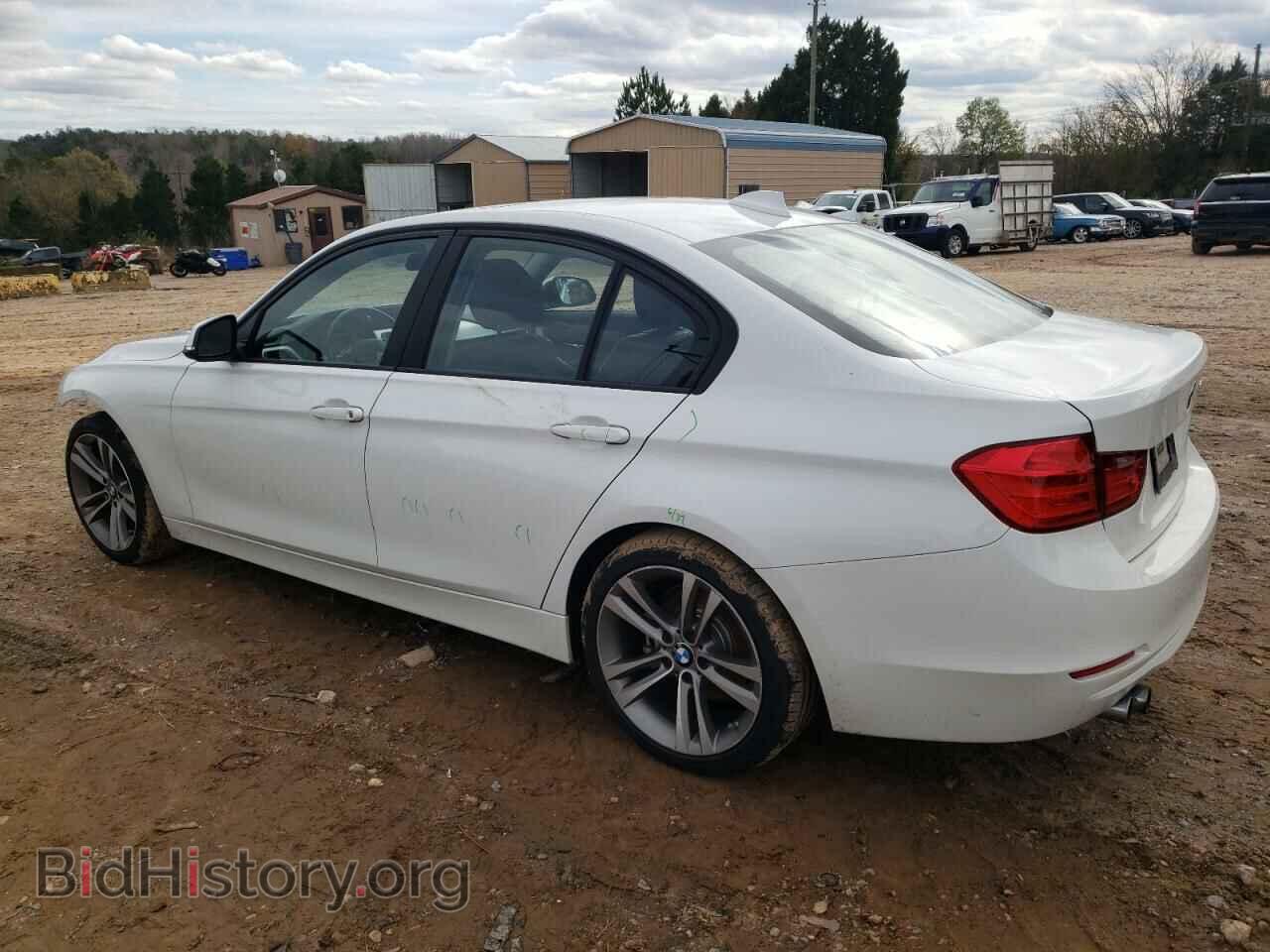 2013 BMW 3 SERIES - VIN: WBA3A5C53DF602566 - Фото 2