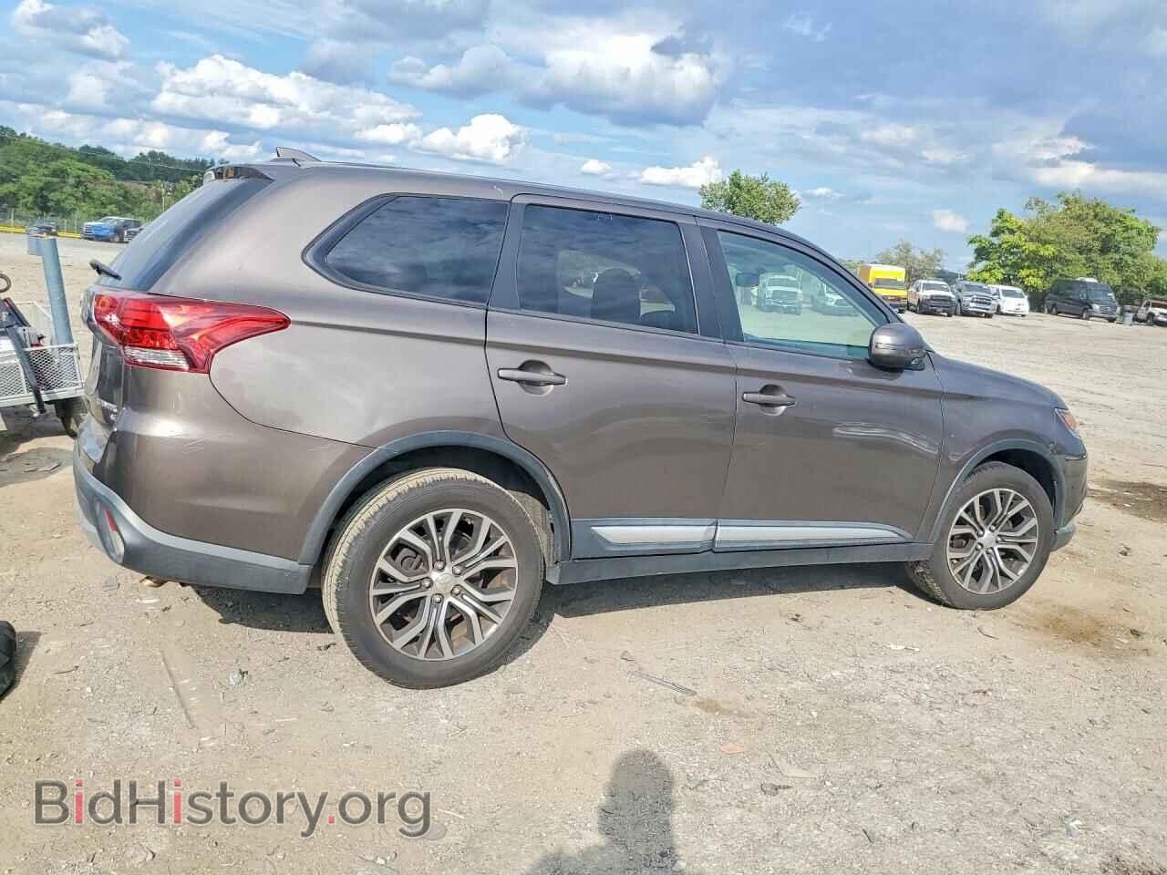 2017 MITSUBISHI OUTLANDER - VIN: JA4AD3A30HZ015568 - Photo 3