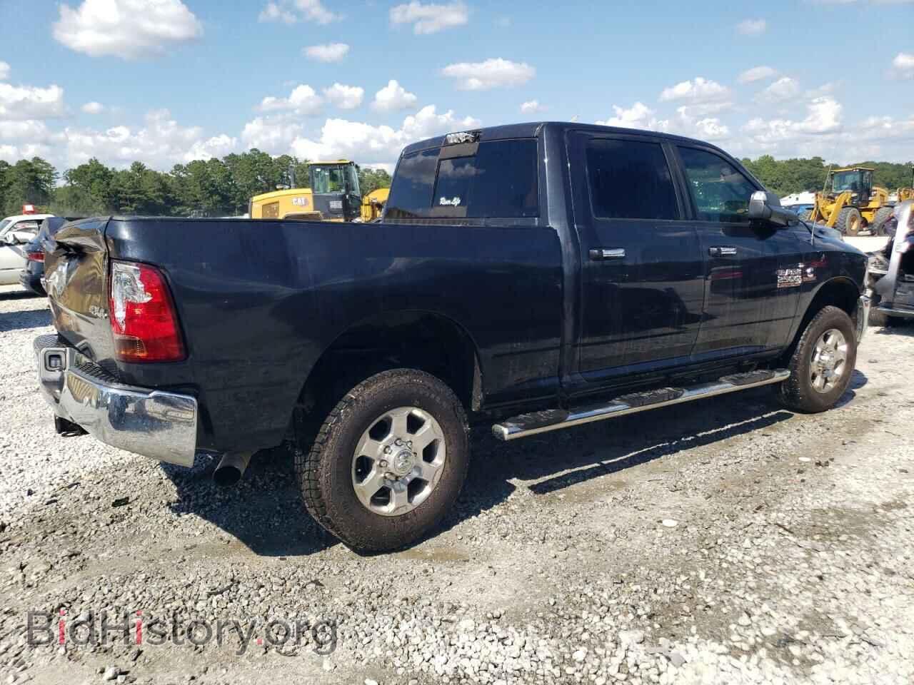 2018 RAM All Models - VIN: 3C6UR5DL5JG237404 - Photo 3