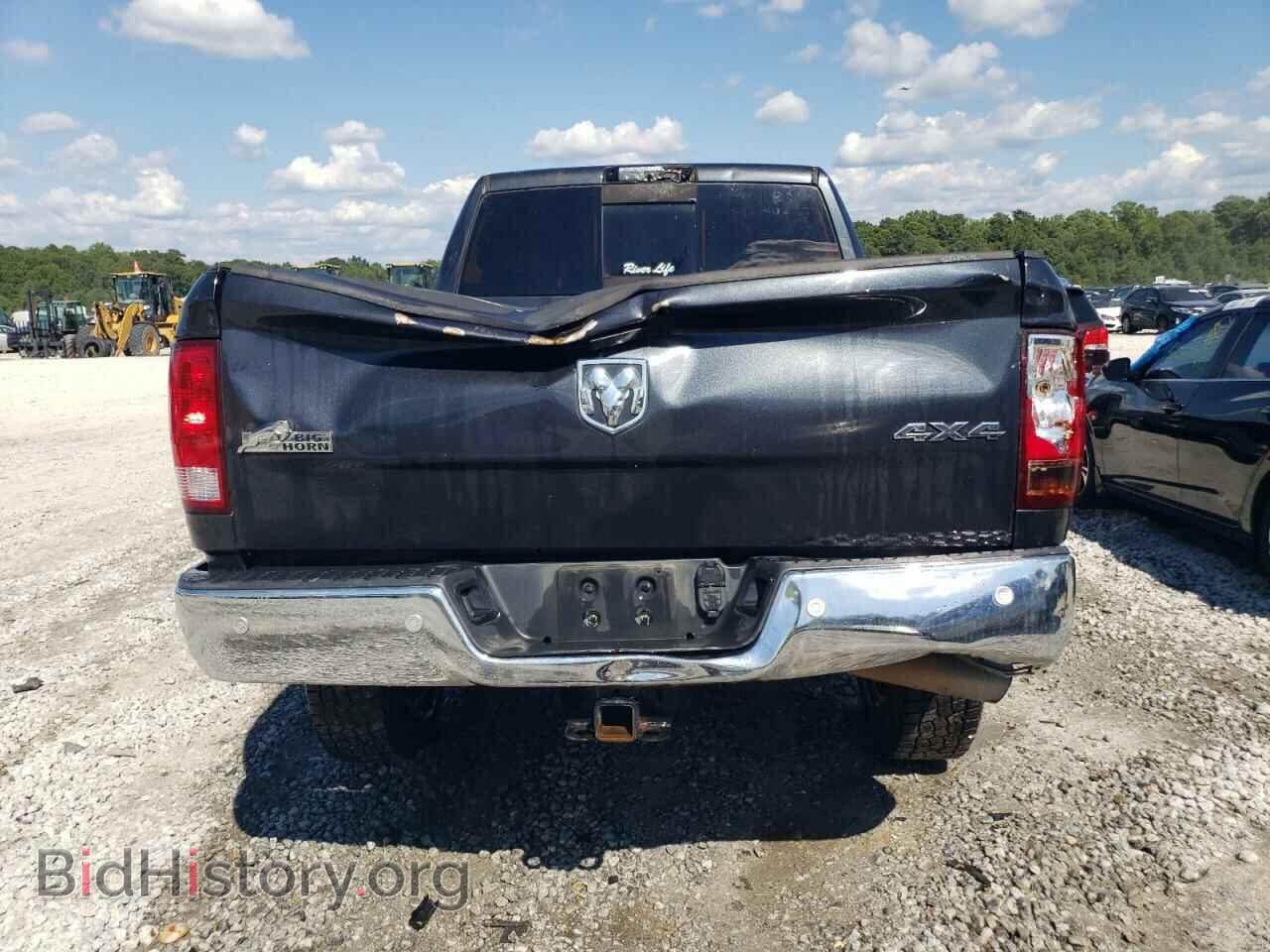 2018 RAM All Models - VIN: 3C6UR5DL5JG237404 - Photo 6
