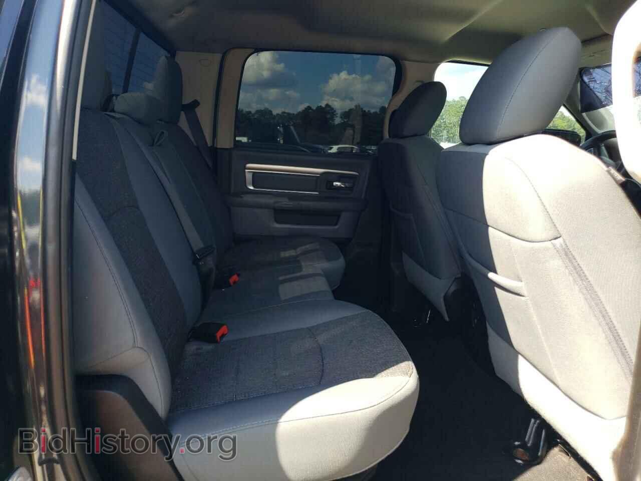 2018 RAM All Models - VIN: 3C6UR5DL5JG237404 - Photo 10