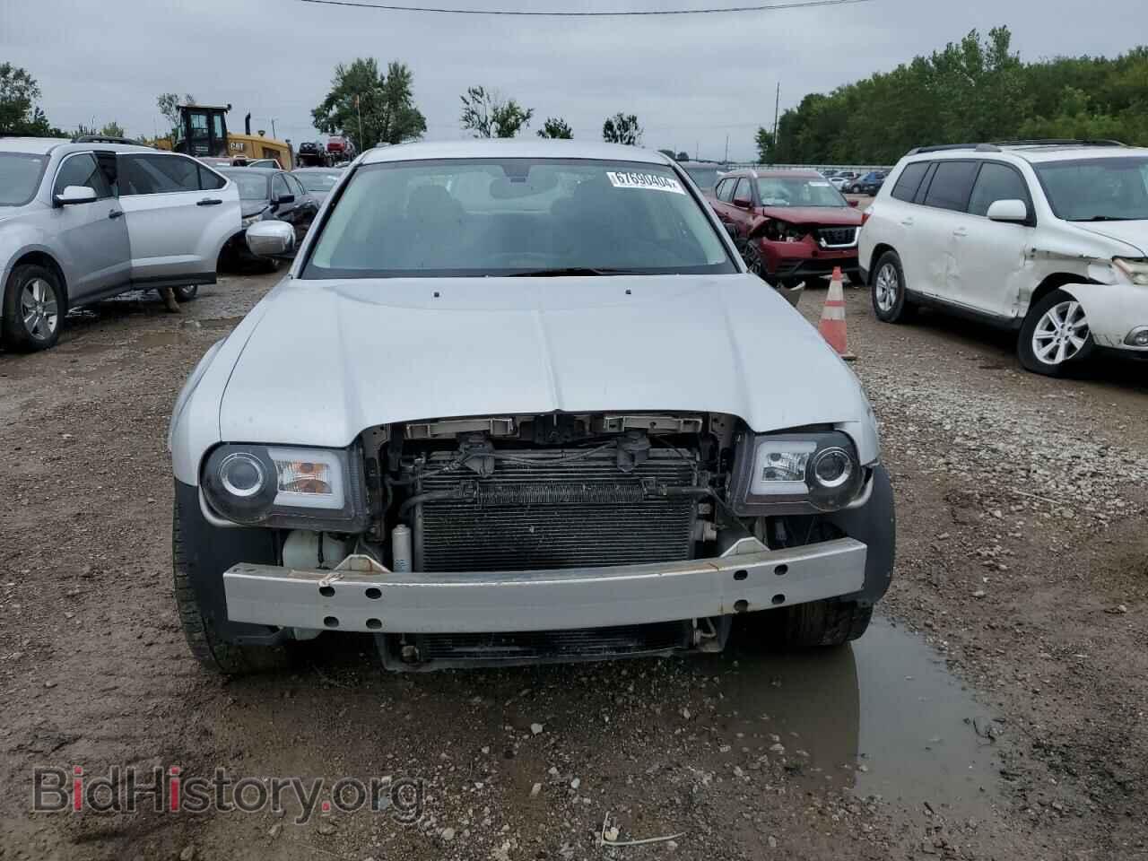 2006 CHRYSLER 300 - VIN: 2C3KK63H06H424925 - Фото 5