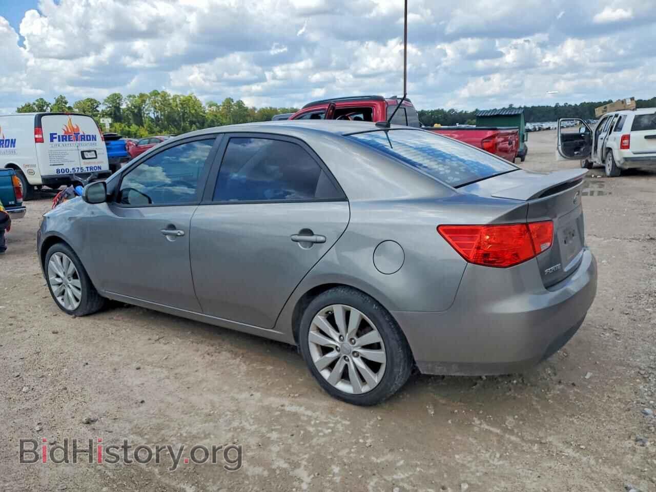 2011 KIA FORTE - VIN: KNAFW4A36B5317213 - Фото 2